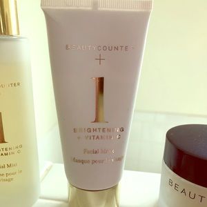 Beauty Counter brightening plus vitamin C mask